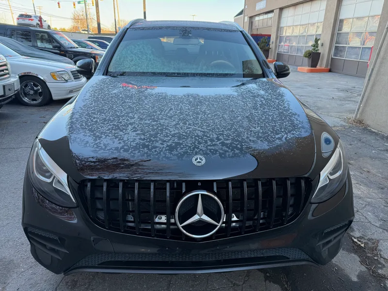 Mercedes-Benz GLC front